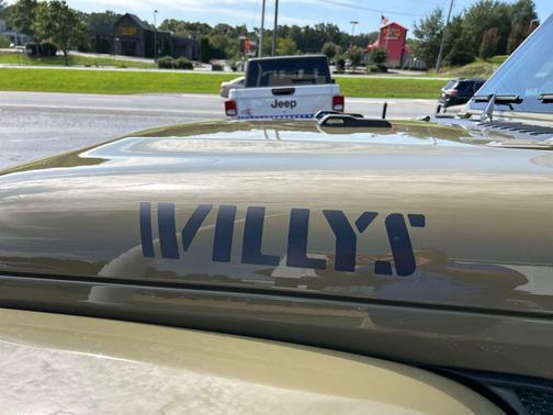 2025 Jeep Gladiator Willys