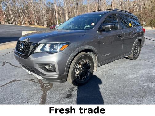 2020 Nissan Pathfinder SL 2WD