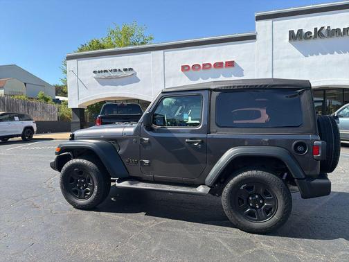 Granite Crystal Metallic Clearcoat 2026 Jeep Wrangler Sport
