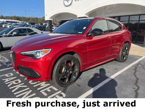 2023 Alfa Romeo Stelvio Veloce AWD