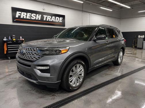 Carbonized Gray Metallic 2022 Ford Explorer Limited