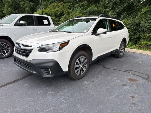 Crystal White Pearl 2020 Subaru Outback Premium
