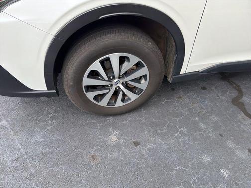 Crystal White Pearl 2020 Subaru Outback Premium