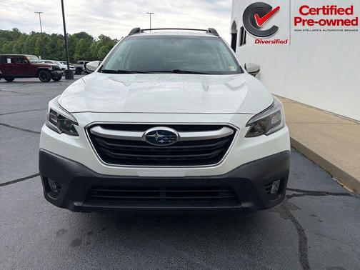 Crystal White Pearl 2020 Subaru Outback Premium
