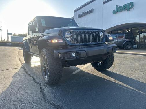 2025 Jeep Gladiator Nighthawk