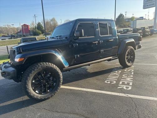 2025 Jeep Gladiator Nighthawk
