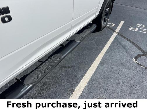 2019 RAM 1500 Classic Warlock Crew Cab 4x4 5'7' Box