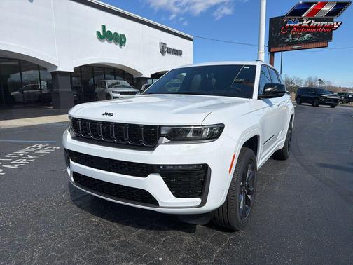 Bright White Clearcoat 2026 Jeep Grand Cherokee Limited