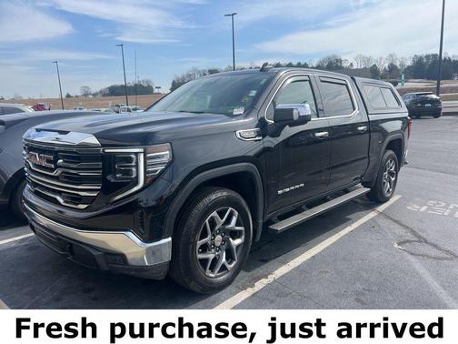 2022 GMC Sierra 1500 SLT