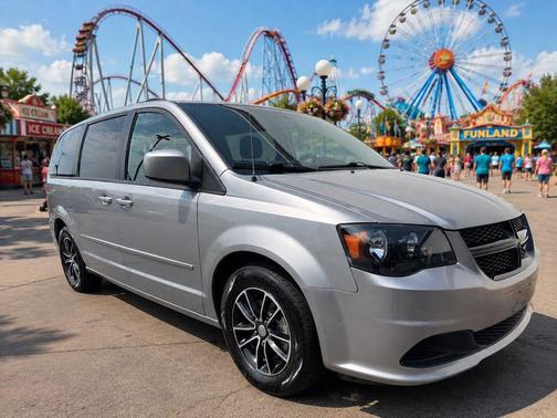 Billet Silver Metallic Clearcoat 2016 Dodge Grand Caravan AVP/SE