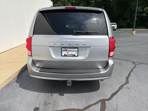 Billet Silver Metallic Clearcoat 2016 Dodge Grand Caravan AVP/SE