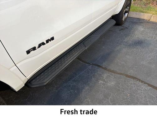 Bright White Clearcoat 2023 RAM 1500 Big Horn/Lone Star