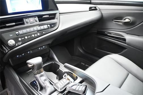 Eminent White Pearl 2023 Lexus ES 350 Base