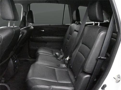 Deep Sea Metallic 2024 Cadillac XT4 Sport