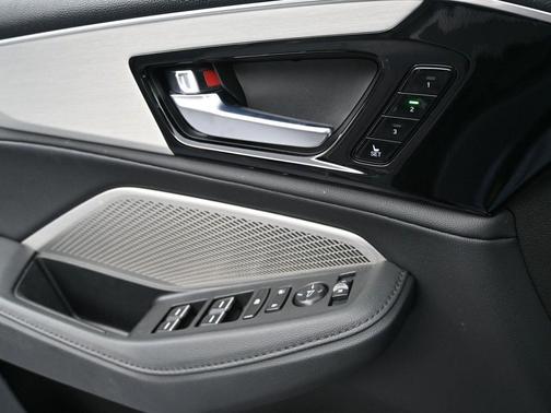 2023 Acura MDX Standard