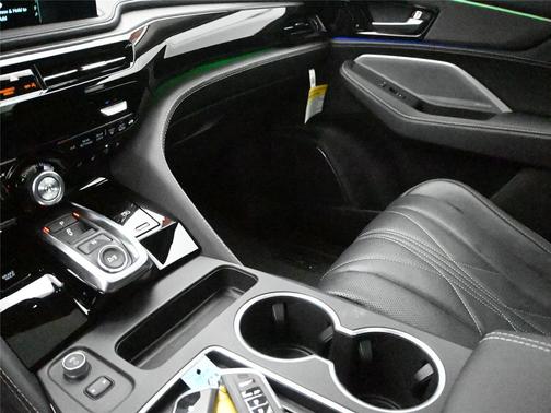Platinum White Pearl 2026 Acura MDX Advance Package