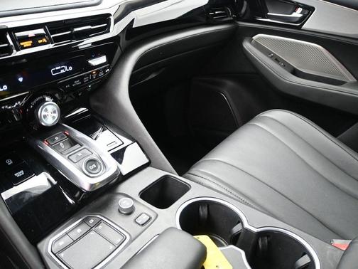 2024 Acura MDX Standard