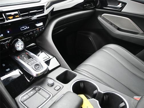 2024 Acura MDX Standard