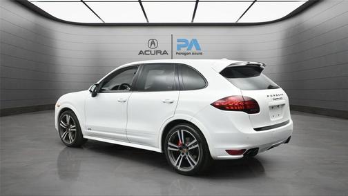 2014 Porsche Cayenne GTS