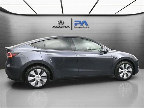 2024 Tesla Model Y Long Range Dual Motor All-Wheel Drive