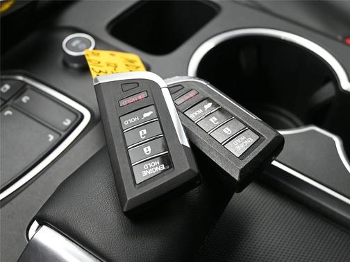 2023 Acura MDX Advance Package