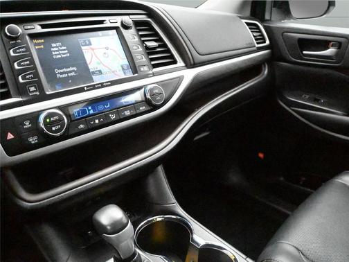 2018 Toyota Highlander Limited Platinum
