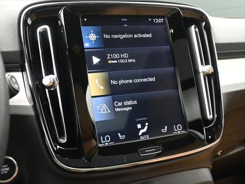 2019 Volvo XC40 T5 Momentum