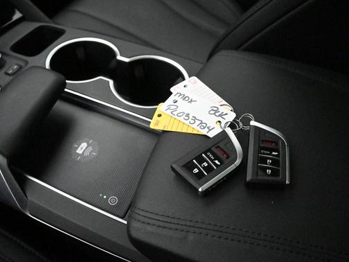 2023 Acura MDX Standard