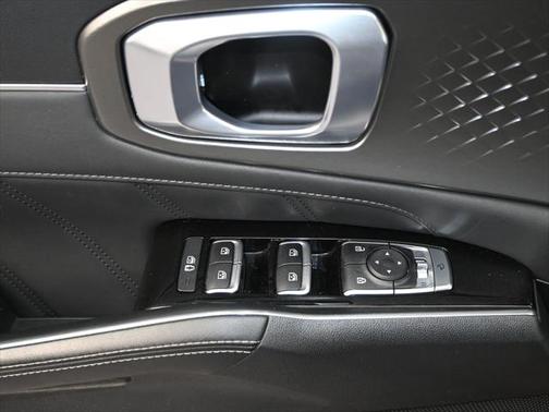 2022 Kia Sorento Plug-In Hybrid SX