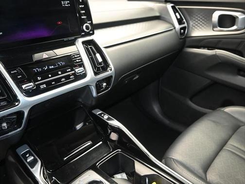 2022 Kia Sorento Plug-In Hybrid SX