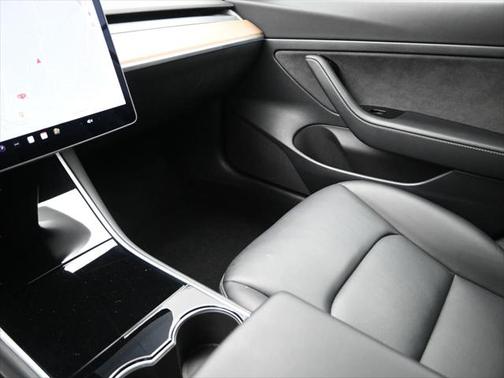 2020 Tesla Model 3 Standard Range