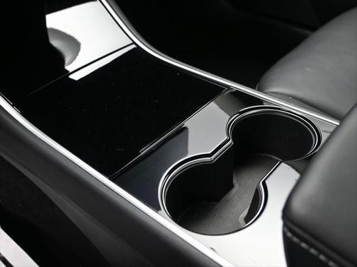 2020 Tesla Model 3 Standard Range
