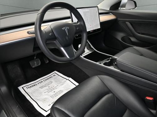 2020 Tesla Model 3 Standard Range