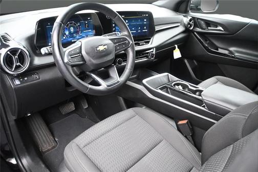 Mosaic Black Metallic 2025 Chevrolet Equinox 1LT