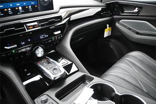 Platinum White Pearl 2026 Acura MDX Advance Package