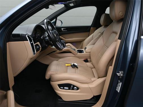 2019 Porsche Cayenne Cayenne
