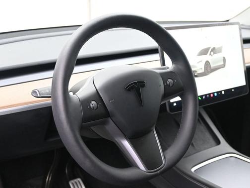 2025 Tesla Model Y Performance Dual Motor All-Wheel Drive