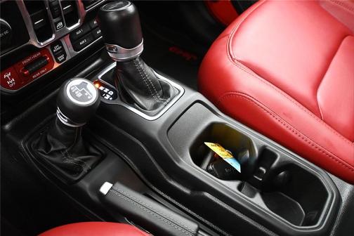 Firecracker Red Clearcoat 2024 Jeep Wrangler Rubicon 392