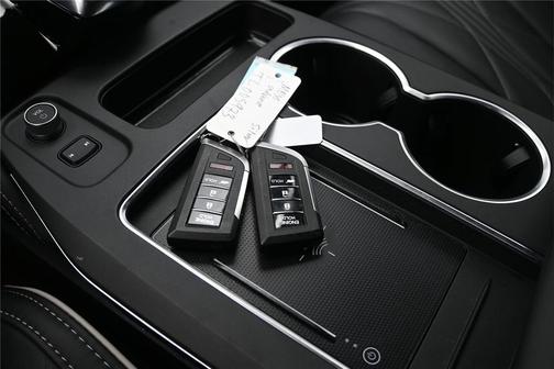 Platinum White Pearl 2026 Acura MDX Advance Package