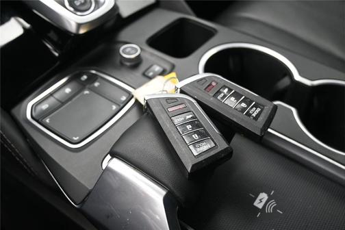 Liquid Carbon Metallic 2023 Acura MDX Advance Package