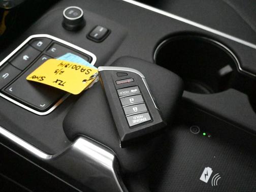 2025 Acura TLX Technology