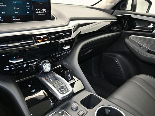 2024 Acura MDX Standard