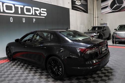 2022 Maserati Quattroporte Modena