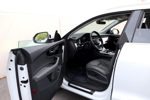 2019 Audi Q8 3.0T Premium Plus