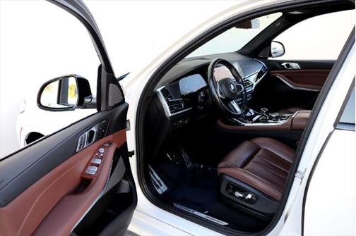 2020 BMW X7 M50i