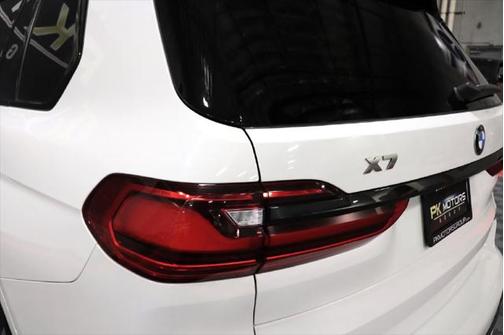 2020 BMW X7 M50i