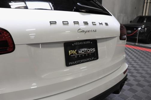 2018 Porsche Cayenne Platinum Edition