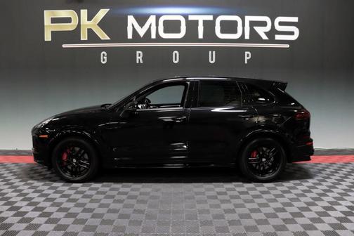 2017 Porsche Cayenne GTS