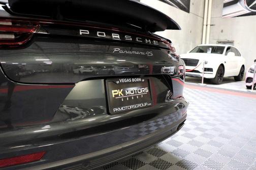 GRAY 2018 Porsche Panamera 4S