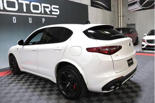 2018 Alfa Romeo Stelvio Quadrifoglio